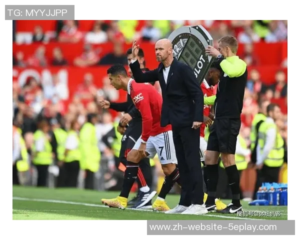 利桑德罗时隔近十个月重返赛场曼联球迷热议其替补表现